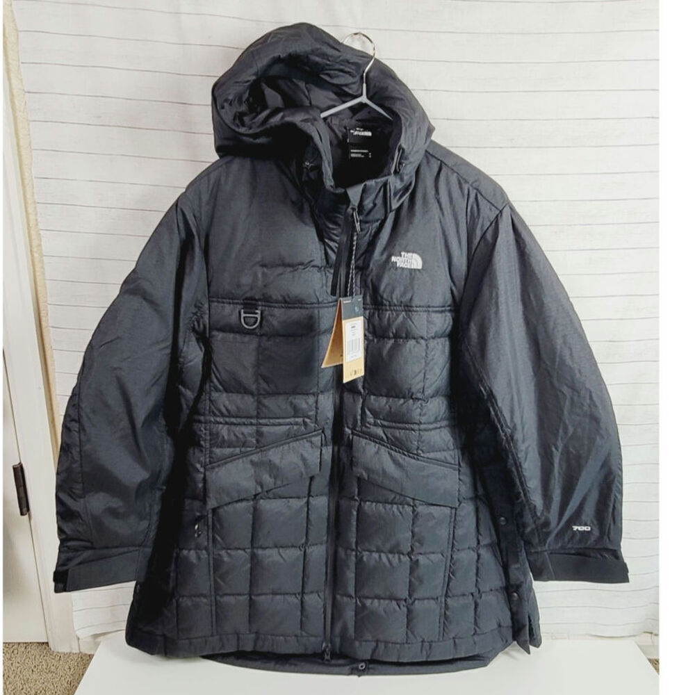 The North Face Dynamic Quilted Down Jacket in Black, sz Medium